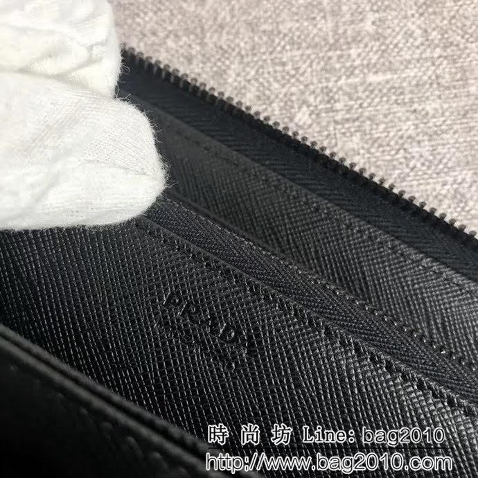 PRADA普拉達 官網同步 爆款 十字紋牛皮 男士單拉鏈錢包 2ML317 DD1878